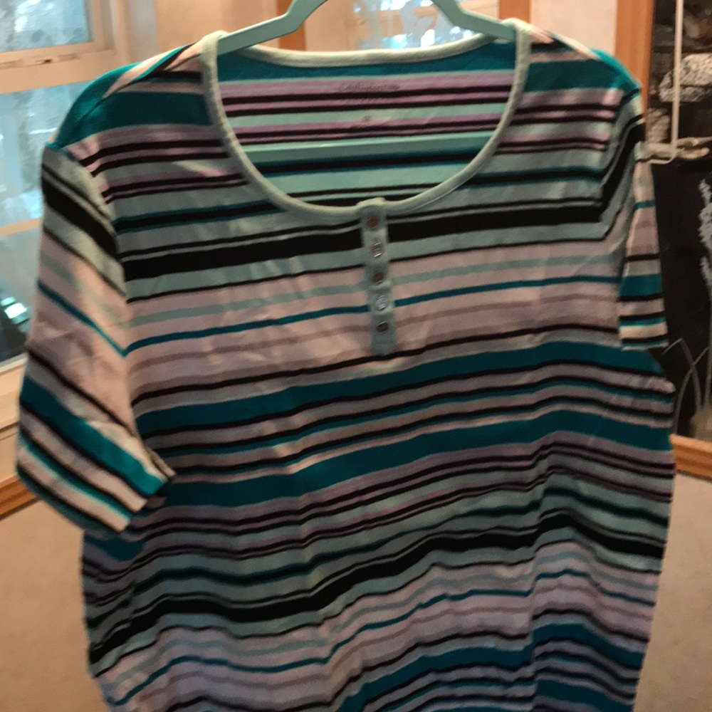 Croft & Barrow short sleeved multicolored top